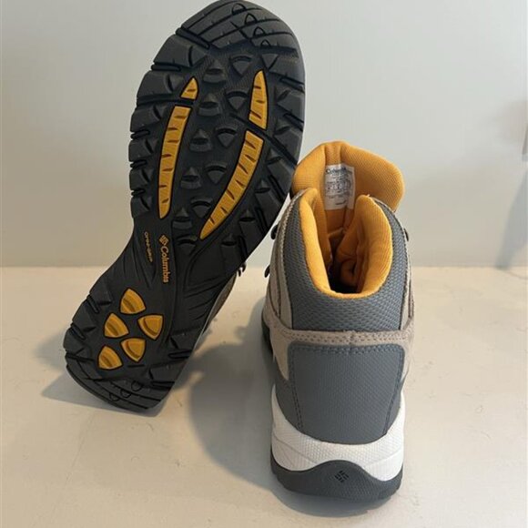 Columbia Women's Hiking Boots - Picture 2 of 4